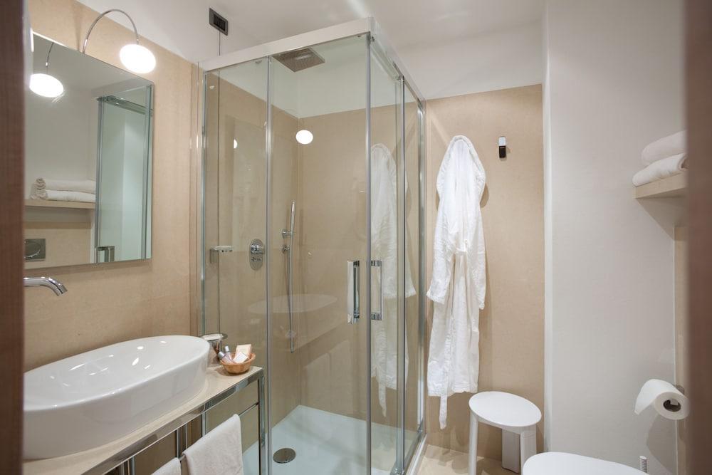 Hotel Brianteo And Restaurant 4*