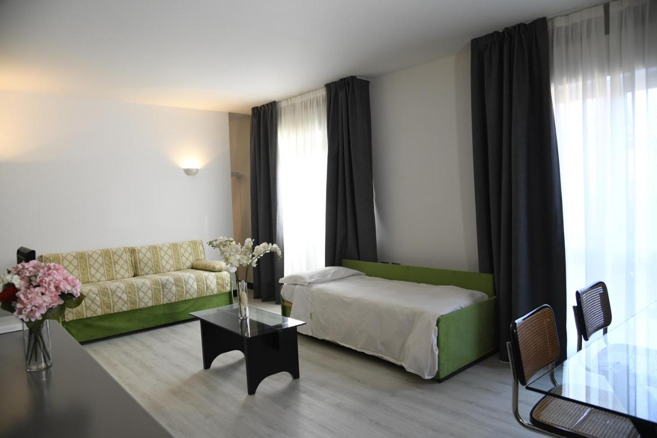 Hotel Brianteo And Restaurant 4*