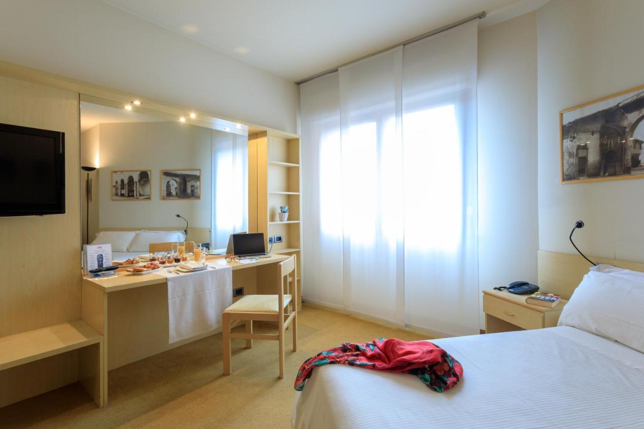 Brianteo And Restaurant Hotel Burago di Molgora